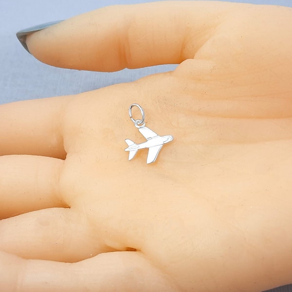 Silver Plane Charm / 925 Sterling Silver Pendant / Necklace Jewellery Craft Supplies UK / Areoplane Travel Pendant Lover