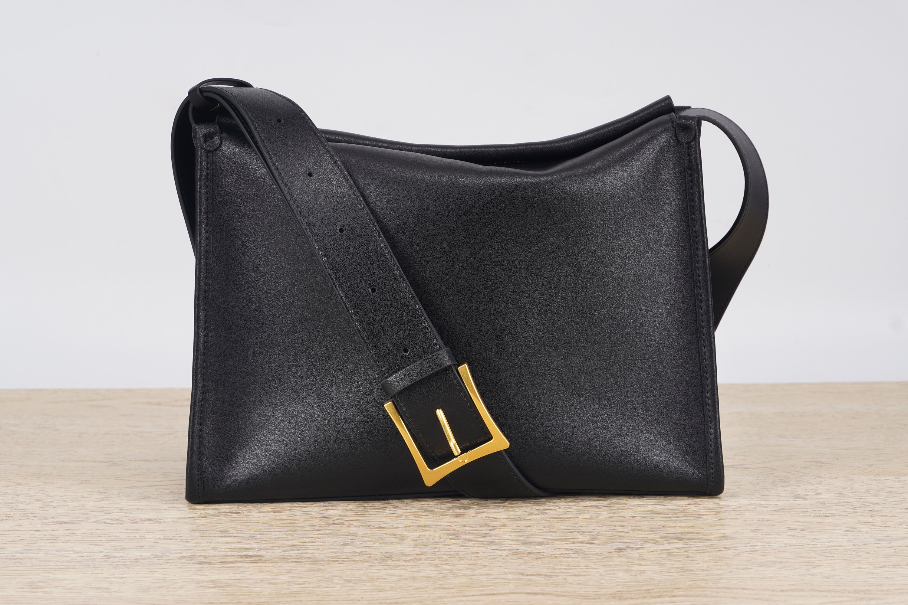 Ladies leather shop bags uk