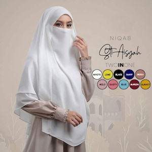 Könnte beinhalten: Ein weißer Niqab, ein traditioneller islamischer Schleier, mit dem Text "Niqab Siti Aisyah TWO IN ONE". Das Bild zeigt eine Frau, die den Schleier trägt, mit Farboptionen wie Weiß, Limette, Schwarz, Marineblau und anderen.