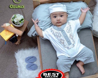Neugeborenes Baby Abaya Muslimische Kleidung Aqiqoh 0-6 Monate, Baby Boy Abaya, Trendy und Modern, Islamisches Kleid für Jungen, Islamische Kleidung für Jungen LD68