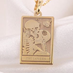14K Solid Gold Die Liebhaber Tarot Halskette, Romantische Skelett Halskette, Romantisches Halloween Geschenk, Halloween Geschenk Halskette, Gothic Schmuck Geschenk