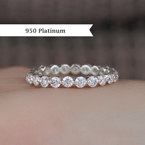 2.5MM Single Prong Moissanite / Lab Grown Diamond Wedding Band, Platinum Eternity Band, Shared Prong Ring Bubble Floating Diamond  Ring