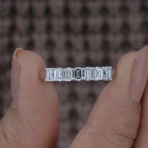 Emerald cut Lab Grown Diamond Wedding Band, Emerald Moissanite Band, 14K Half Eternity Ring, 7 Stone Ring, Anniversary Stackable Band Ring