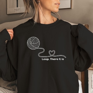 Sudadera para amantes del crochet, cuello redondo, divertida camiseta de hilo, regalo de manualidades para mujeres, acogedor suéter de pasatiempo, regalo hecho a mano para ella