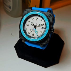 Oakley Timebomb Style Watch – Futuristic Silver Design With