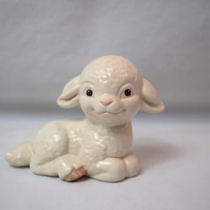 Vintage 1986 Goebel Reclining White Lamb Figurine Germany Easter Sheep