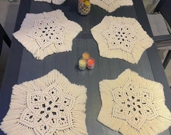 Macrame Placemat – Boho Star Table Mats with Fringe – Handmade Cotton Dining Decor – Rustic Farmhouse Table Setting
