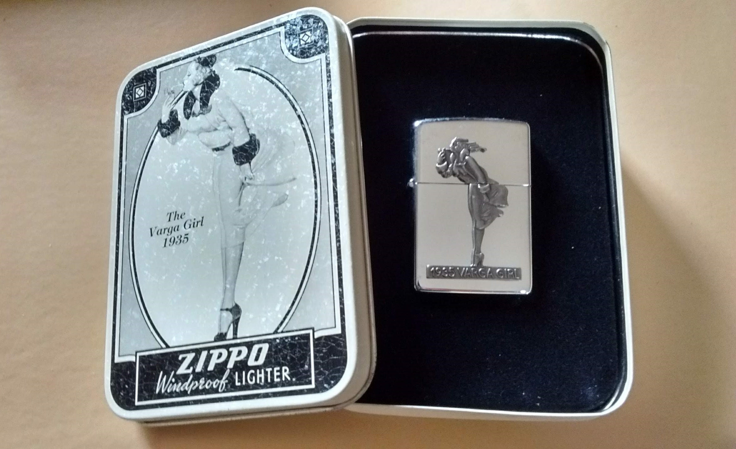 Zippo Lighter Flints Wicks Vintage NIB Display Box 13 Flint Cards
