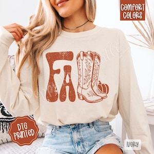 Fall Boots Comfort Colors Long Sleeve T-Shirt, Cute Women&#39;s Autumn Tee, Western Cowgirl Boots Shirt, Fall Season Tee, Retro Pumpkin Shirt