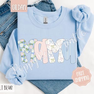 Floral Mama Sweatshirt, Cute Mom Sweatshirt, Coquette Mama Sweatshirt, Spring Floral Mama Crewneck, Mother&#39;s Day Gift, Gift for Mom