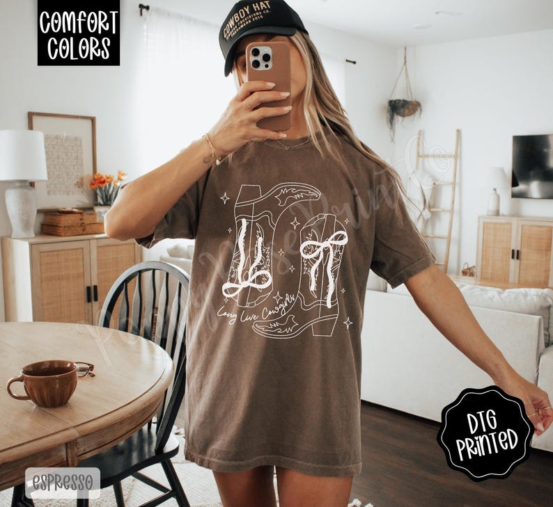 Long Live Cowgirls Shirt Comfort Colors, Trendy Women's Tshirt, Country Music Shirt, Western Cowboy Tee, Cowgirl Boots Shirt, Concert Tee image 5
