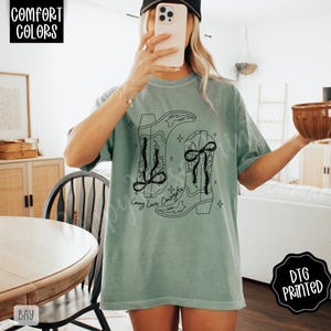 Long Live Cowgirls Shirt Comfort Colors, Trendy Women's Tshirt, Country Music Shirt, Western Cowboy Tee, Cowgirl Boots Shirt, Concert Tee image 8