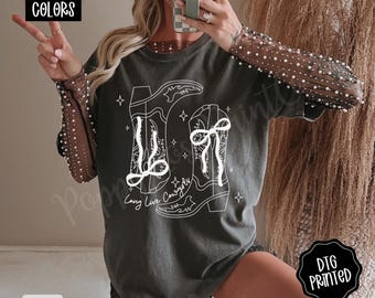 Long Live Cowgirls Shirt Comfort Colors, Trendy Women's Tshirt, Country Music Shirt, Western Cowboy Tee, Cowgirl Boots Shirt, Concert Tee