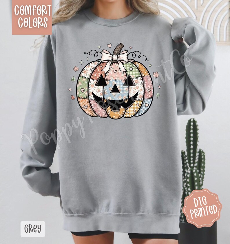 Patchwork Pumpkin Comfort Colors Sweatshirt, Trendy Crewneck, Quilted Pumpkin Sweater, Coquette Pumpkin Sweatshirt, Jack O Lantern Sweater bild 7