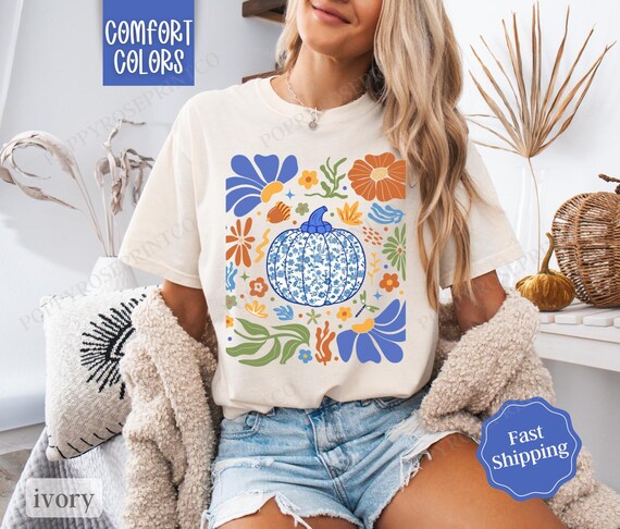 Blue Floral Pumpkin Shirt Comfort Colors, Womens Fall Pumpkin Shirt, Womenswear Oversized Crewneck, Fall Tee, Autumn Tshirt, Cute Fall Shirt