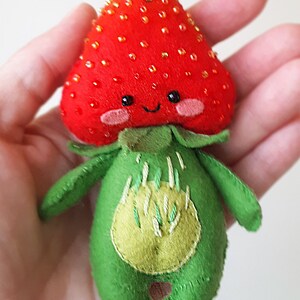 Felt Strawberry Sewing Pattern PDF | Handsewn Plush Toy Tutorial | Easy ...
