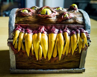 Boîte à dés imitant / porte-dés pour D&D - donjons et dragons imitent un coffre à dés pour DnD, Pathfinder et TTRPG, plusieurs tailles !