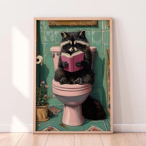 Funny Raccoon Bathroom Art – Cute Reading Raccoon on a Toilet, Vintage-Style Wall Print
