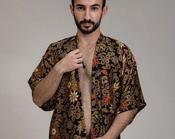 Conjunto masculino de quimono e shorts de seda, estampa floral preta e dourada, ideal para o outono, presente perfeito para o 8º aniversário de casamento.
