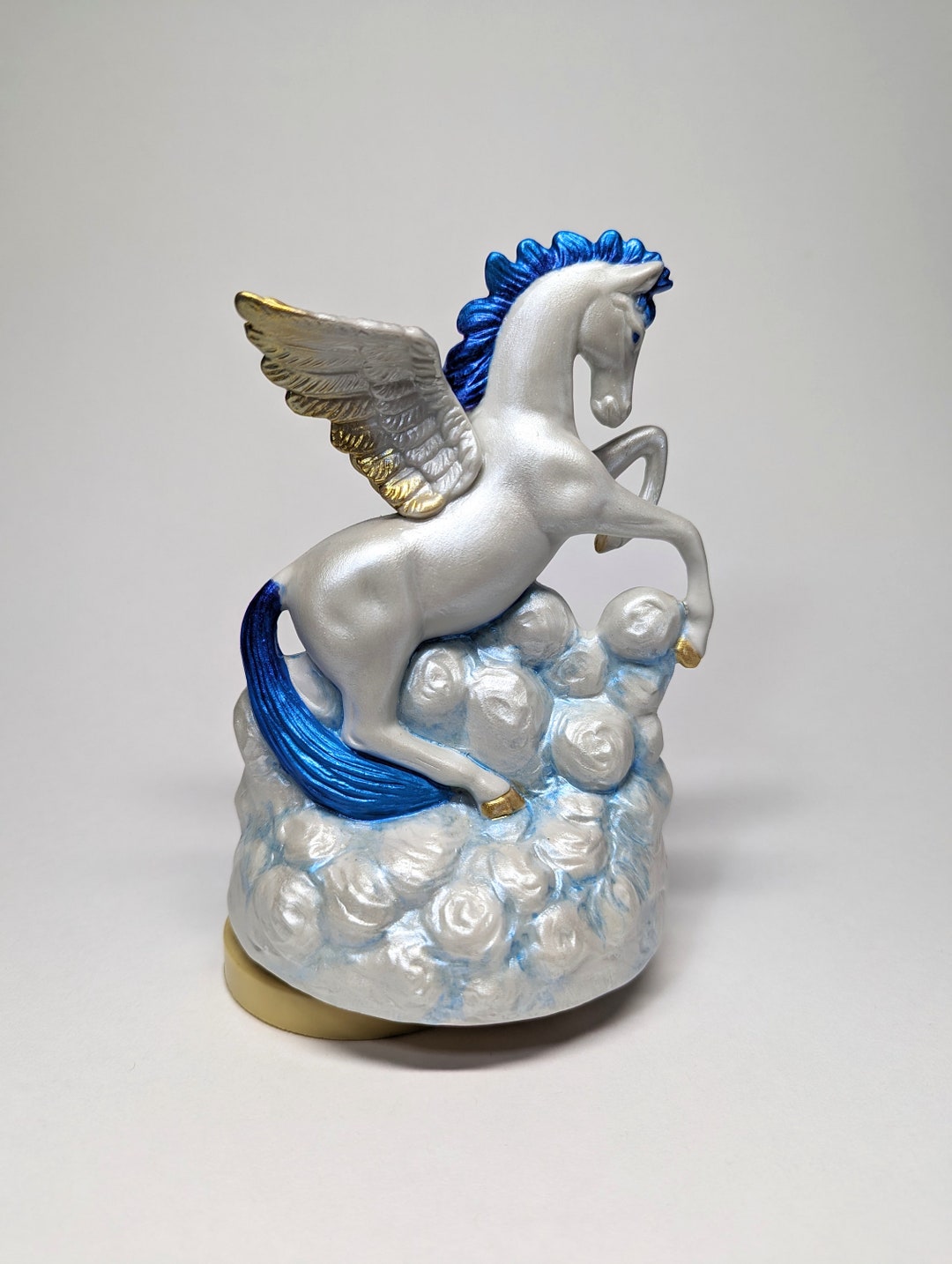 Pegasus Ceramic Wind up Music Box Figurine 90's Nostalgia Unicorn