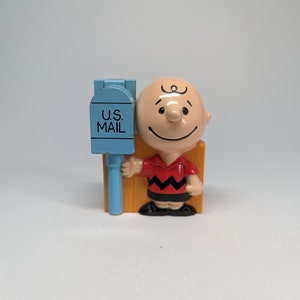 Charlie Brown Candy holder dispenser Peanut
