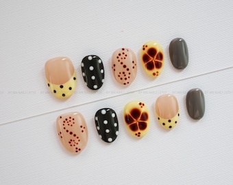 Retro Hibiscus Press On Nails | Polka Dot, Tropisch Bloemenpatroon, Geelbruin, Handgemaakt Y2K