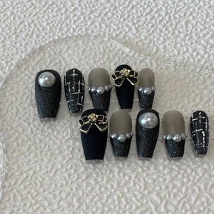 SILVER PLANET Press on Nails With Charms Gems 