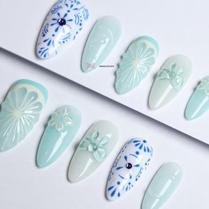 Blue Floral Press-On Nails: 3D Gel, Y2K Style, Set of 10 image 2