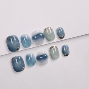 Elegant Blue Gradient Press On Nails/luxury press on nails/cat eye nails/abstract nails/ombre nails/Korean Nails#206