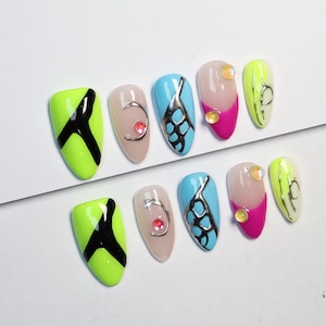 Uñas postizas geométricas con acento neón/Uñas Y2K/Uñas de fiesta/Uñas de Halloween/Uñas góticas/Uñas 3D #237