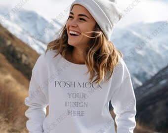 Gildan 18000 Maquette Blanc | Maquette de sweat-shirt blanc Gildan | Maquette de modèle de sweat-shirt | Maquette simple | Col ras du cou surdimensionné blanc Gildan