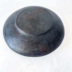 Kânâh bowl in smoked clay, Abron crafts | Ivory Coast | Ø 15-17 cm diameter | Raw bowl | African bowl image 5