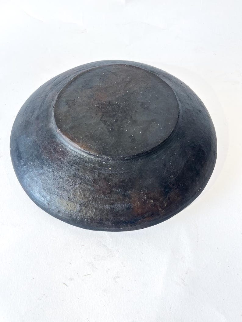 Kânâh bowl in smoked clay, Abron crafts | Ivory Coast | Ø 15-17 cm diameter | Raw bowl | African bowl image 5