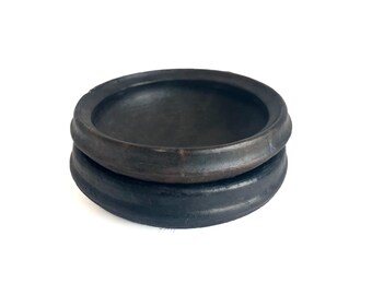 Abron “Kânâh” dish in smoked terra cotta clay, Abron crafts | Ivory Coast | Ø 23 cm diameter | Raw bowl | African bowl