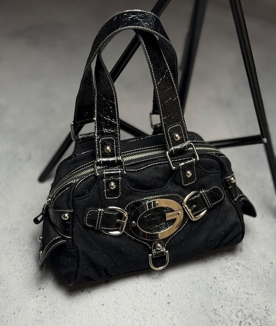 Guees Shoulder Buckle Logo Bag Opium Y2K Avant Garde 90s 00s