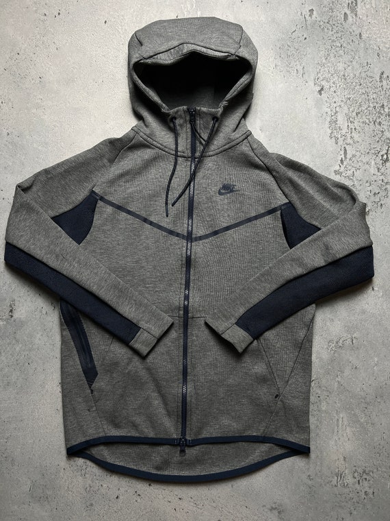 Nike drill hoodie deals
