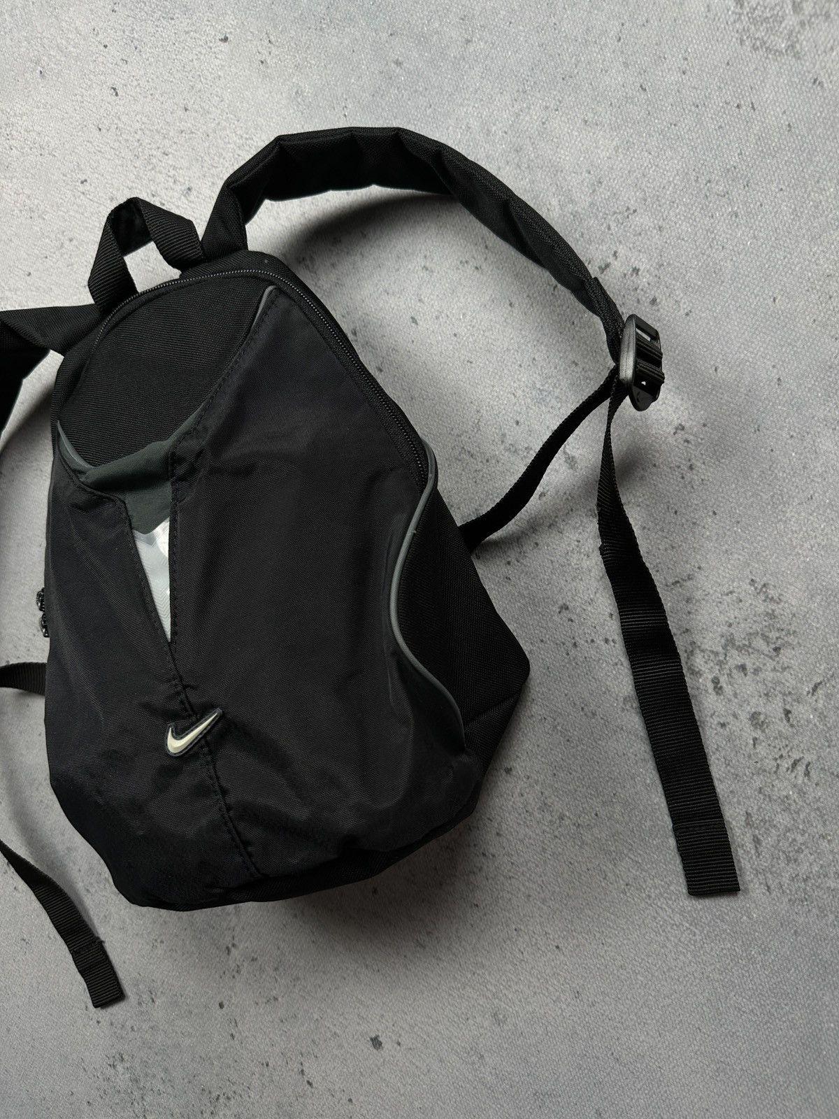 バッグ 90s NIKE one shoulder bag y2k Black old Nike VINTAGE 90'S NIKE SWOOSH COLLEGE RETRO Sling Bag | eBay
