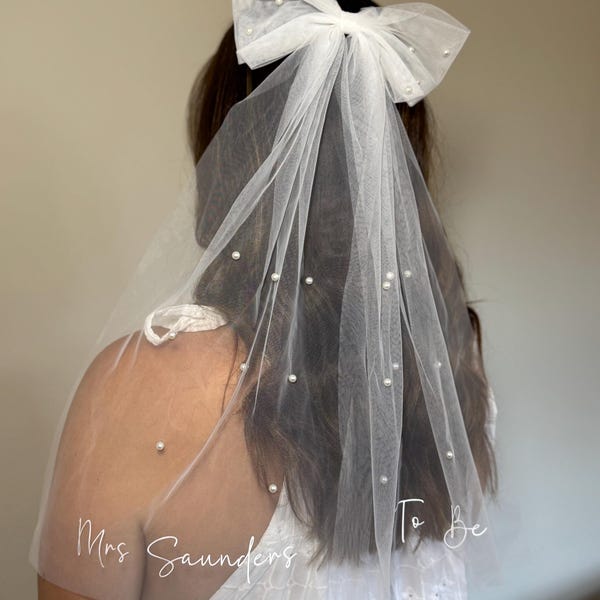Personalised Bridal Veil | Hen Do Veil | Pearl | Bride To Be | Bachelorette Accessories  | Party | Bow