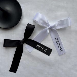 ruban de satin personnalisé | Paramètre de nom | Réglage du nom de mariage | Faire une poule | Fête de Noël | marque-places | Noeud de ruban