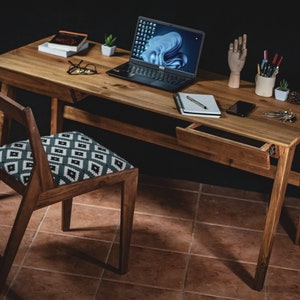 Holz Schreibtisch im nordischen Stil Bild 3