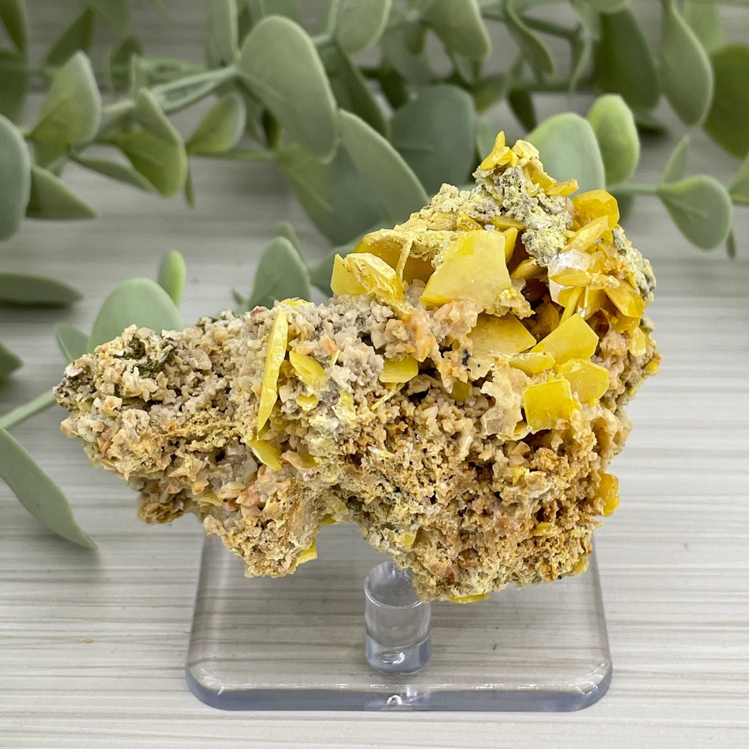 Yellow Wulfenite Crystal Specimen. Rocks Geodes Gemstones Etsy UK