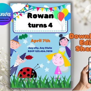 以下が含まれることがあります： ベン＆ホーリーの小さな王国という子供向けテレビ番組のキャラクターが描かれた青と白の誕生日招待状。招待状には「ローワンは4歳になります」と記載されており、日付は「4月7日」となっています。