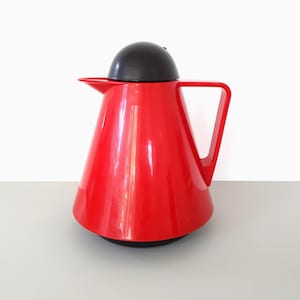 MarilynsVintageNL - ROTPUNKT West German Thermal Carafe - Insulated Pitcher - Vacuum Thermos in Red and Black - Sylke - West Germany 1970s