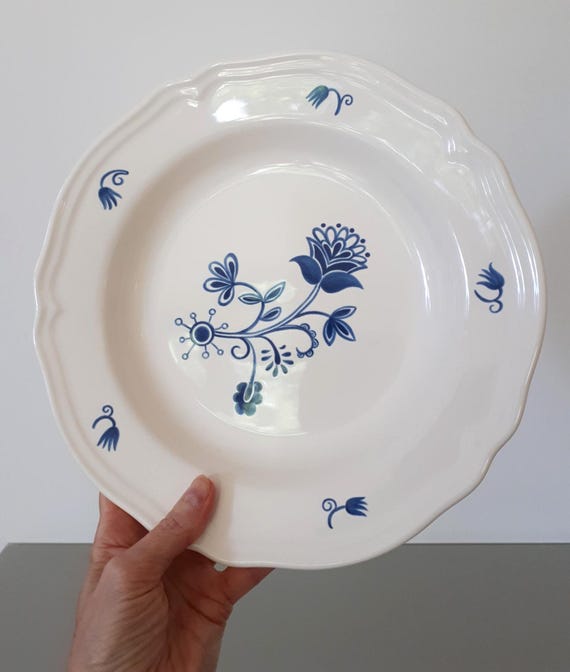IKEA ''ARV IDYLL'' Blau-Weiß Blumen Groß 26 cm / 10,3'' Rand Ausgebogter Suppenteller, Pastateller, Tiefe Teller - Ikea # 15541- Verkauf pro Stück
