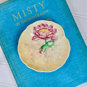 Vintage Carlton Ware Lotus Plate: Hand-Painted Water Lily Dish