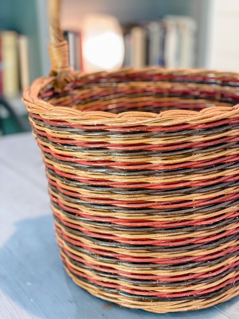 Vintage Handwoven Tricolor Basket / Cottagecore Basket / Tall Etsy