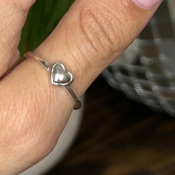 Dainty Tiny heart  sterling silver ring,heart ring , gift for her, anillo de plata , love gift