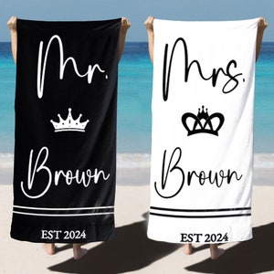 Custom Couple Towel, Personalized Mr. and Mrs. Beach Towel, His and Hers Newlywed Gift, Just Married Bride Gift, Wedding Gift,Honeymoon Gift