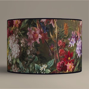 Lampshade for table lamp – Vintage Botanical Flower Design – Available as a table lamp or pendant light.
