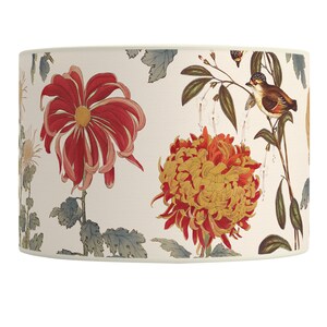 Elegant floral pattern lampshade, contemporary design, for refined interior decoration. Available in lampshade and pendant. Bild 5